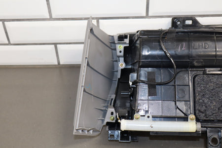 2006 Lexus LS430 Glove Box Ash 10