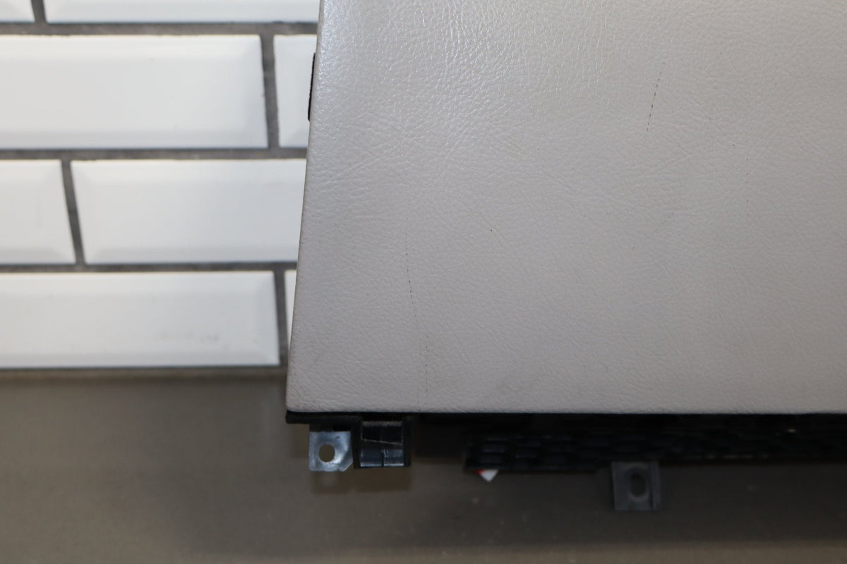 2006 Lexus LS430 Glove Box Ash 10