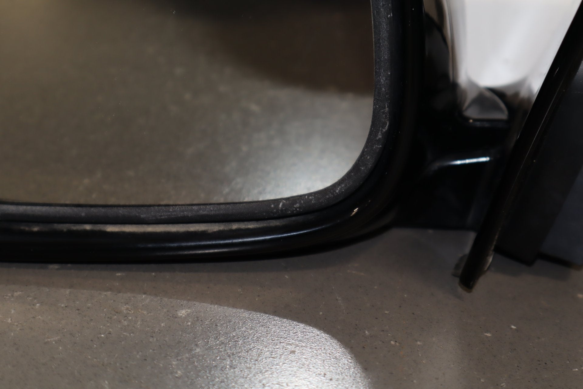 2006 Lexus LS430 Left Door Mirror black onyx 202