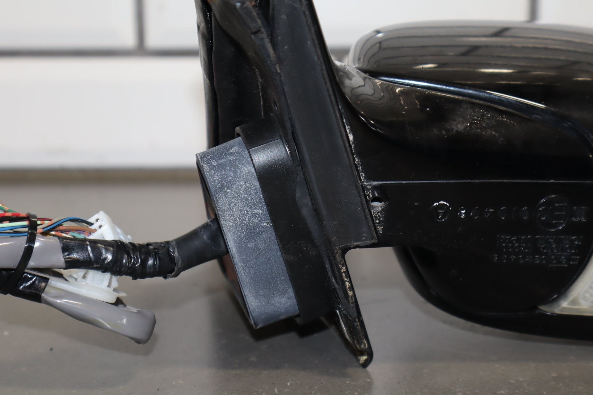 2006 Lexus LS430 Left Door Mirror black onyx 202