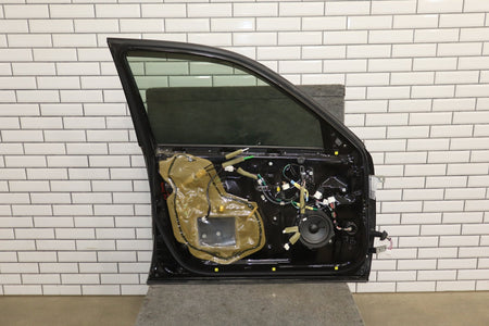 2006 Lexus LS430 Left Front Door black onyx 202
