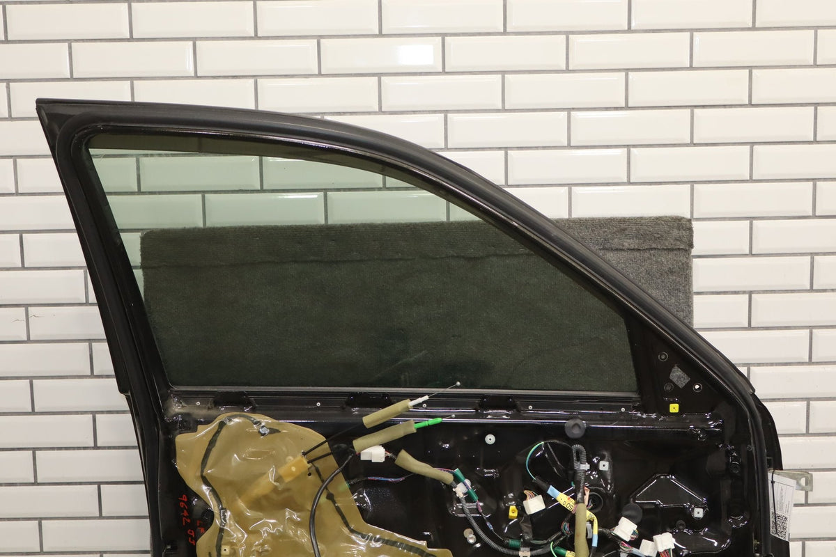 2006 Lexus LS430 Left Front Door black onyx 202