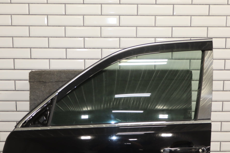 2006 Lexus LS430 Left Front Door black onyx 202