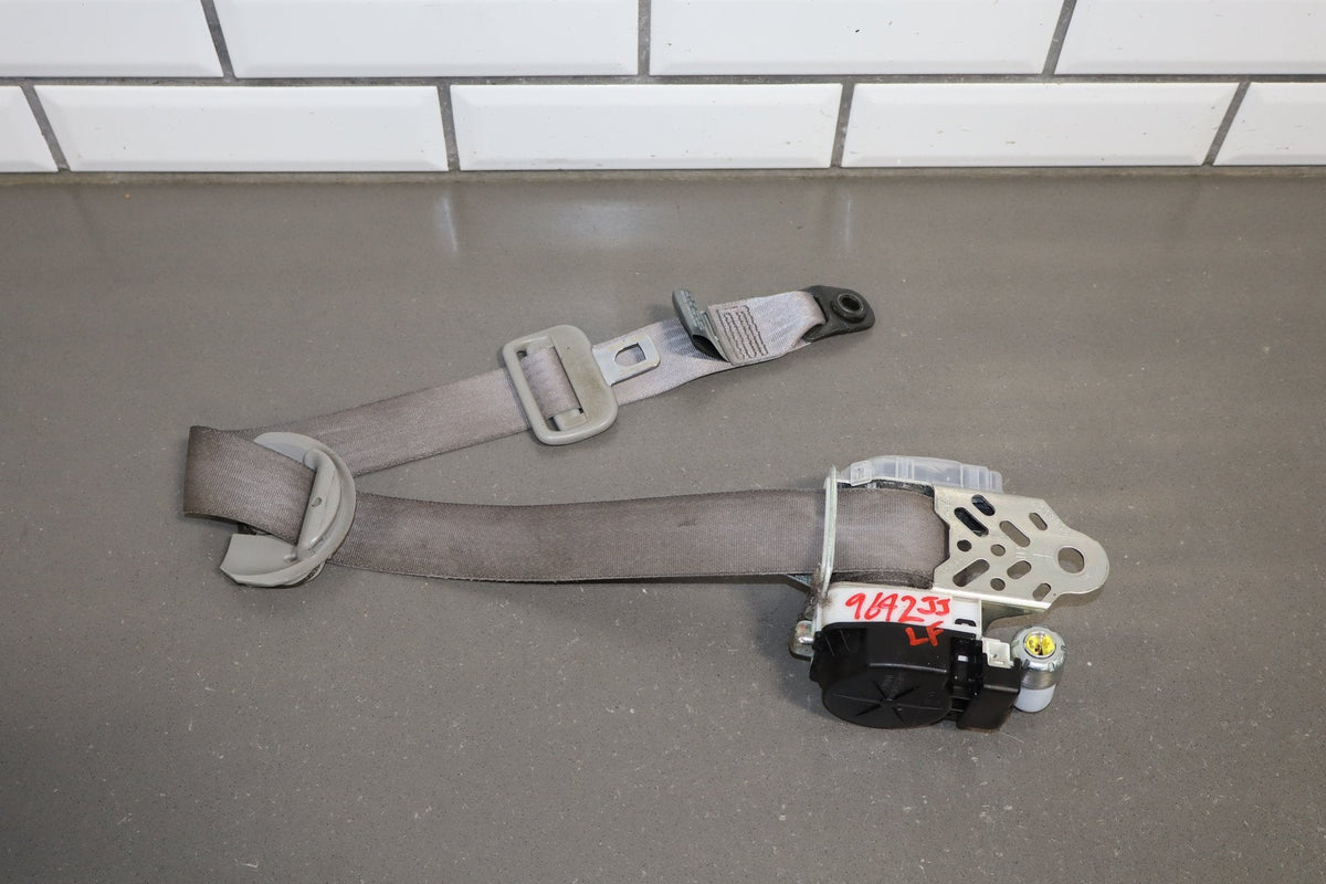2006 Lexus LS430 Left Front Seat Belt Ash 10