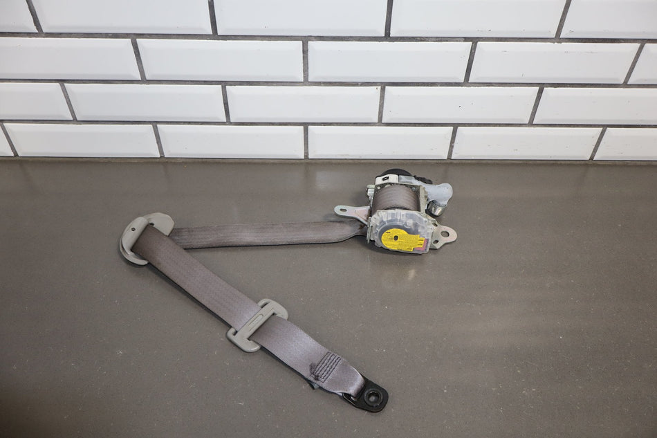 2006 Lexus LS430 Left Front Seat Belt Ash 10