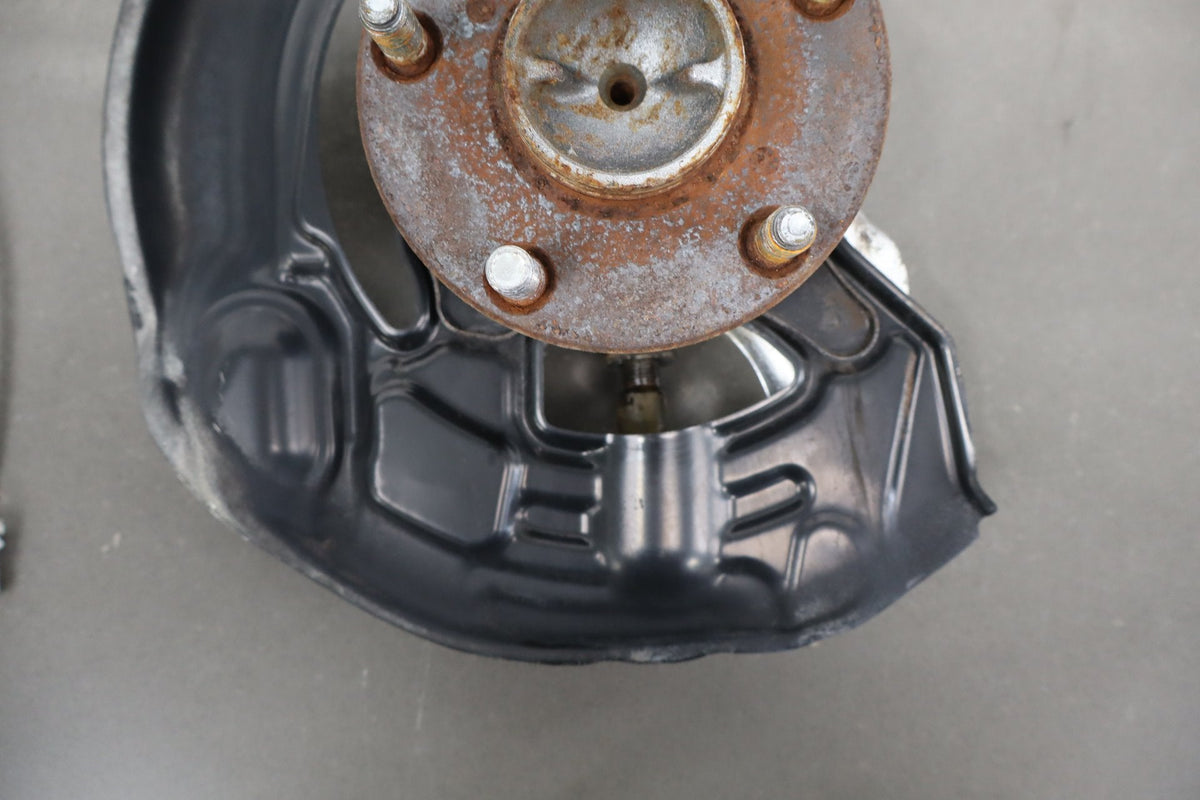 2006 Lexus LS430 Left Front Spindle