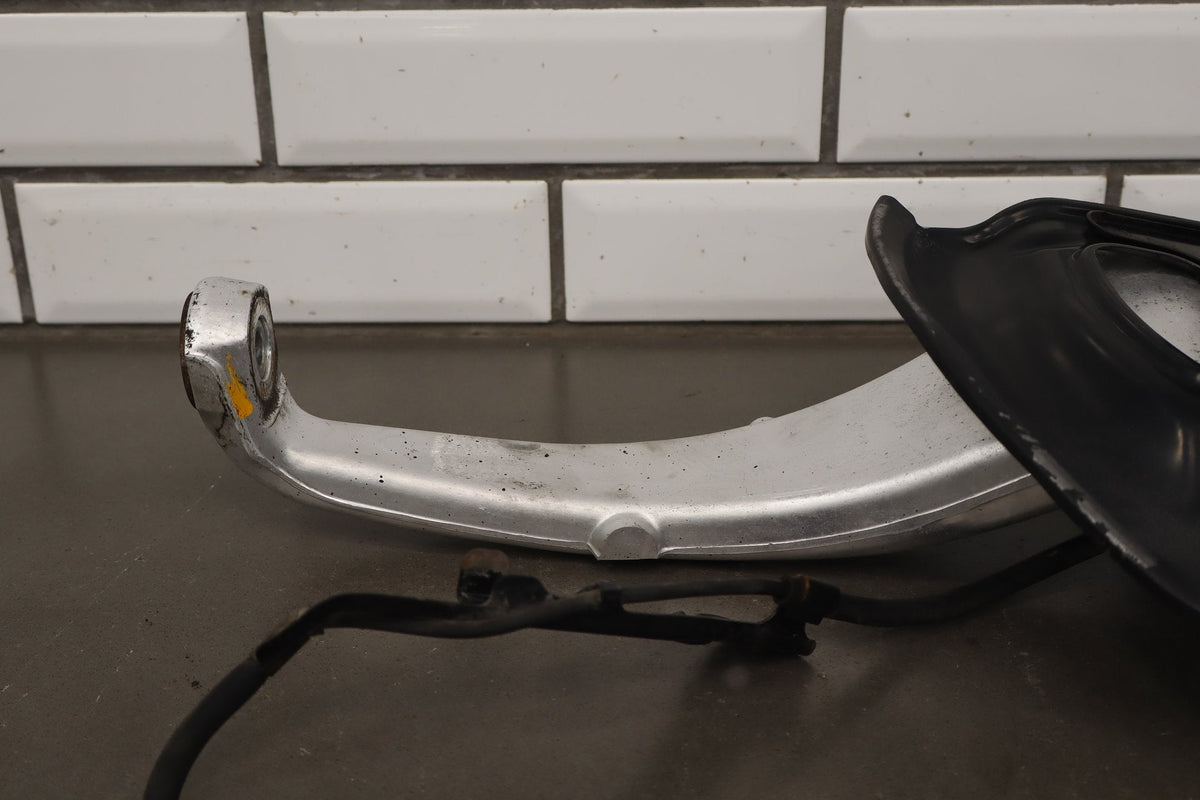 2006 Lexus LS430 Left Front Spindle