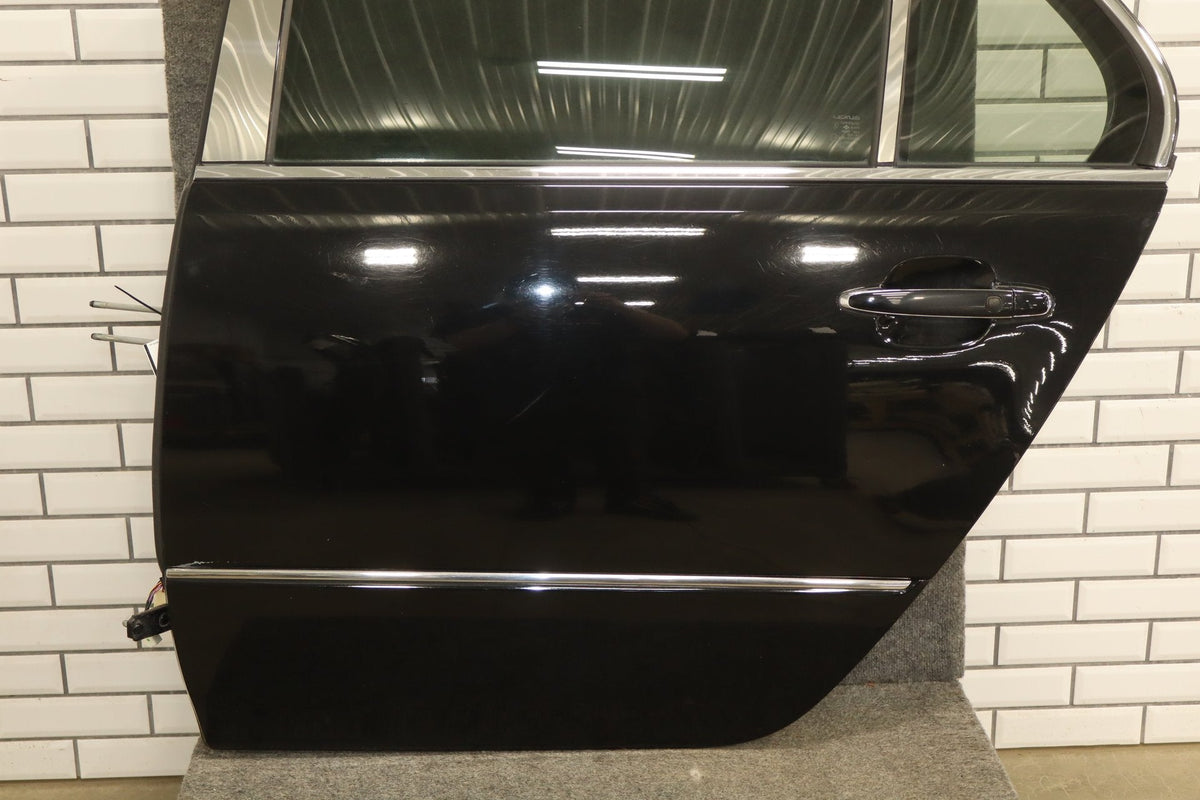 2006 Lexus LS430 Left Rear Door black onyx ( 202 )