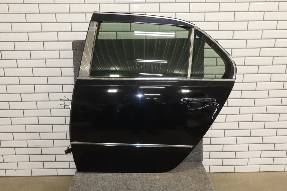 2006 Lexus LS430 Left Rear Door black onyx ( 202 )