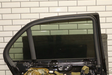 2006 Lexus LS430 Left Rear Door black onyx ( 202 )