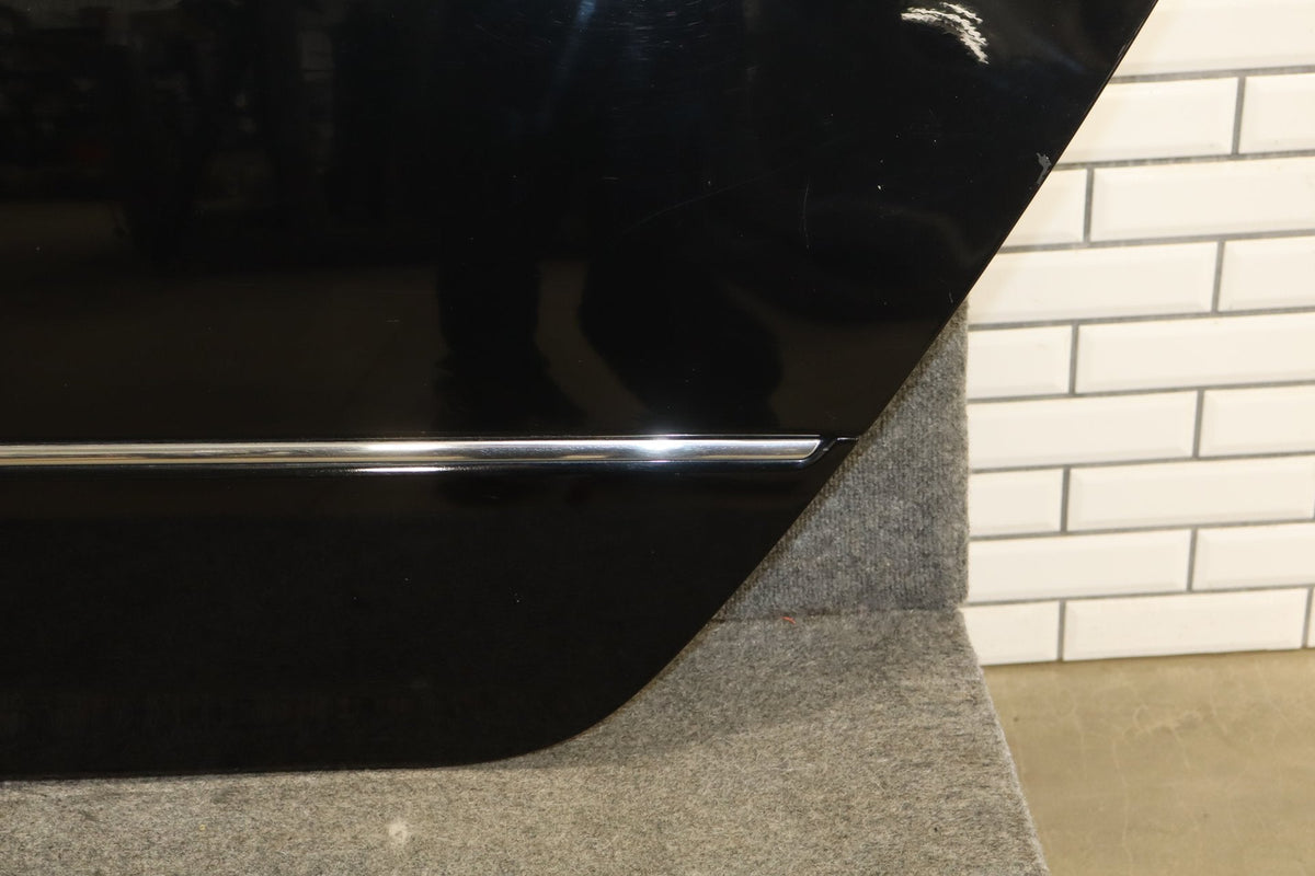 2006 Lexus LS430 Left Rear Door black onyx ( 202 )