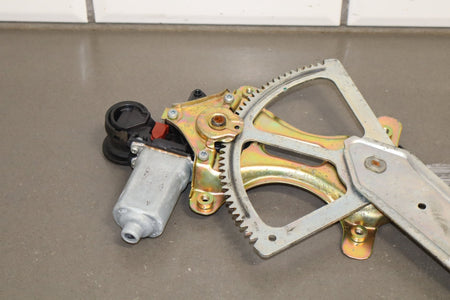 2006 Lexus LS430 Right Front Door Regulator OEM