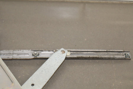 2006 Lexus LS430 Right Front Door Regulator OEM