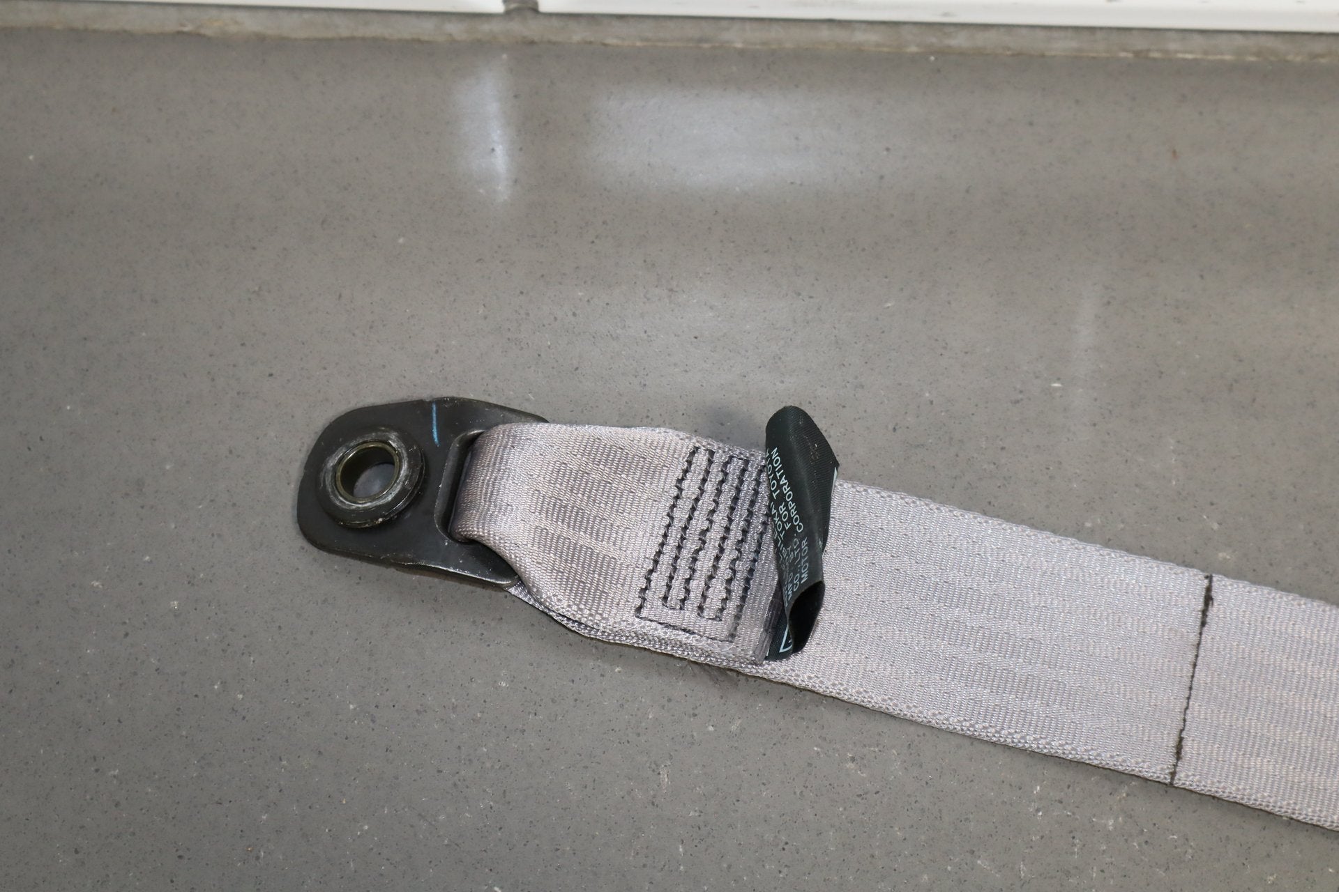 2006 Lexus LS430 Right Front Seat Belt Ash 10