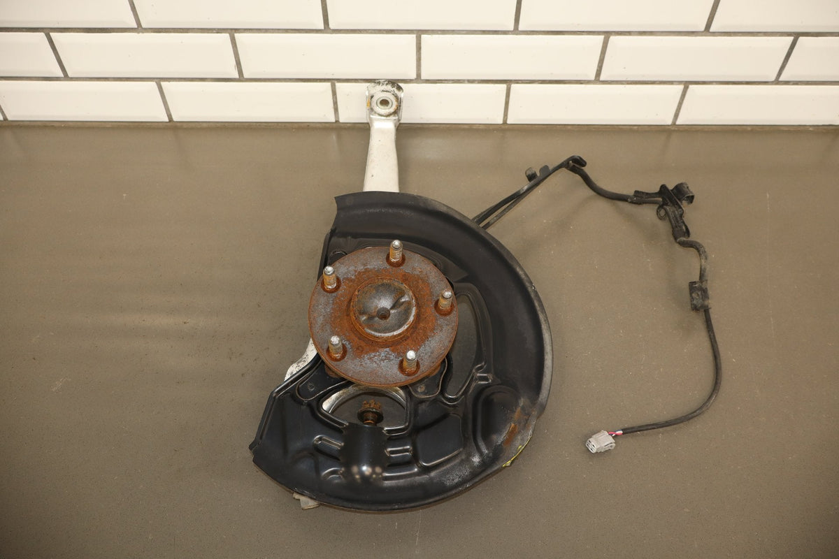 2006 Lexus LS430 Right Front Spindle