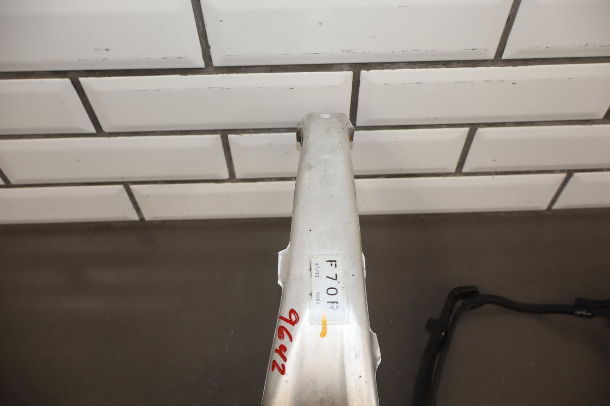 2006 Lexus LS430 Right Front Spindle