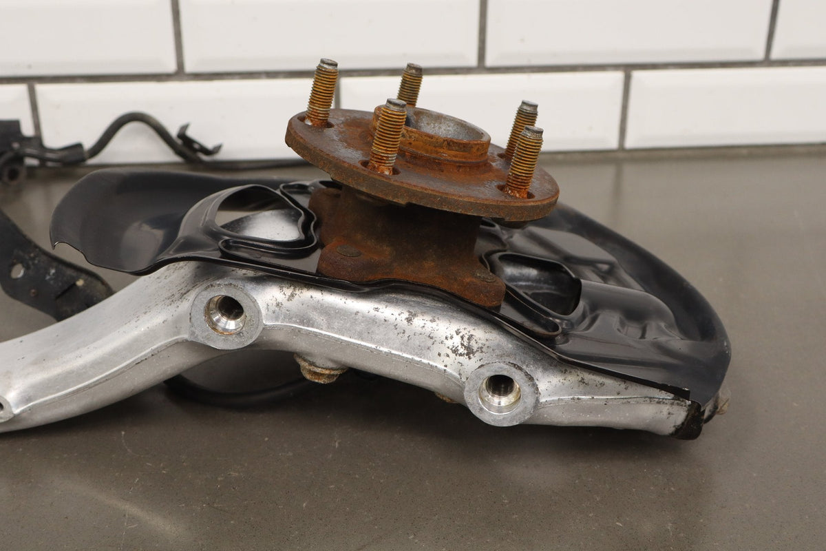 2006 Lexus LS430 Right Front Spindle
