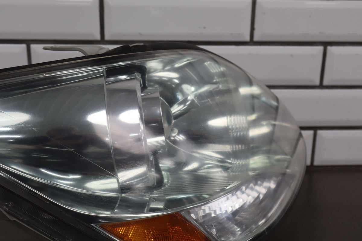 2006 Lexus LS430 Right Passenger Xenon Headlamp OEM