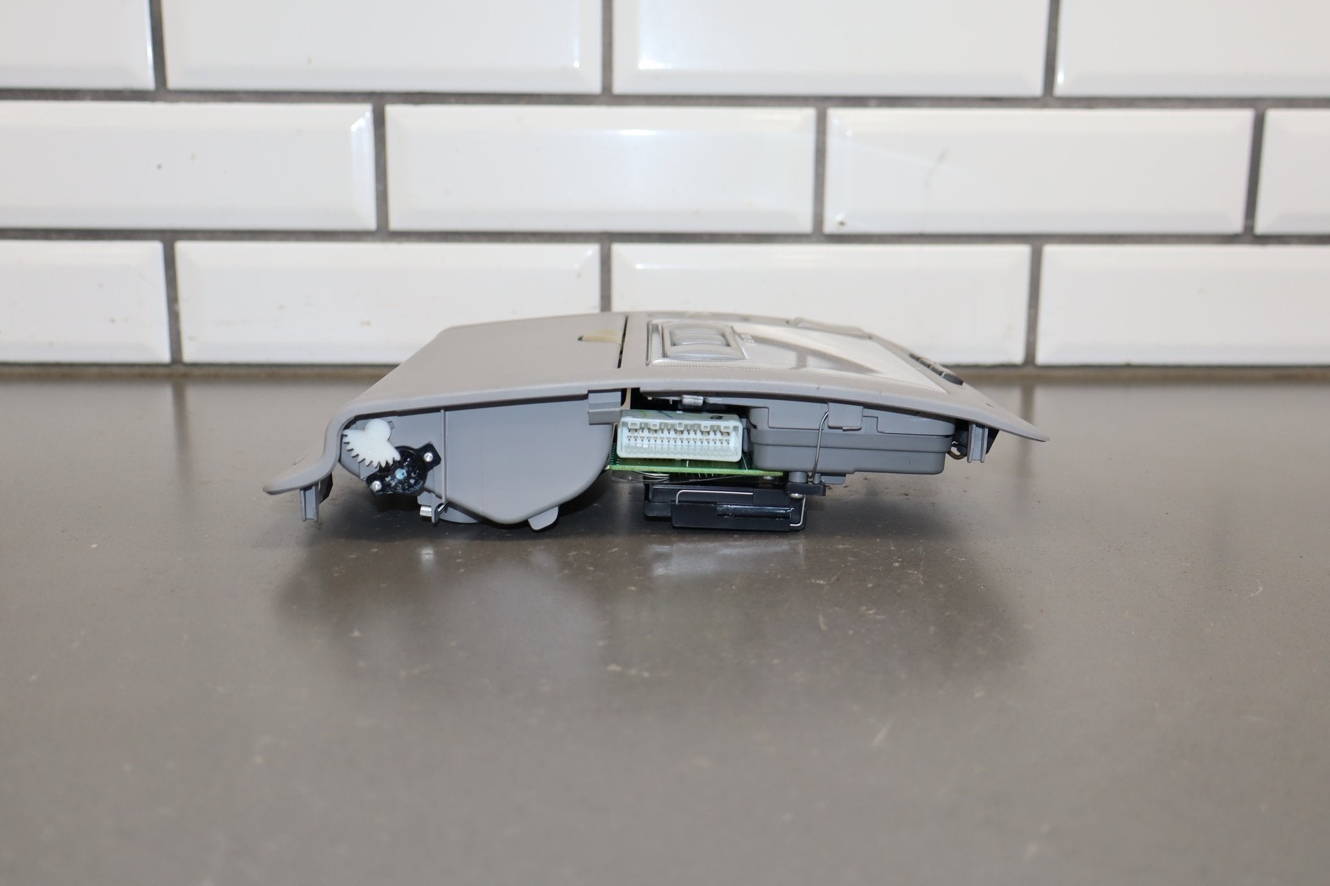 2006 Lexus LS430 Roof Console OEM