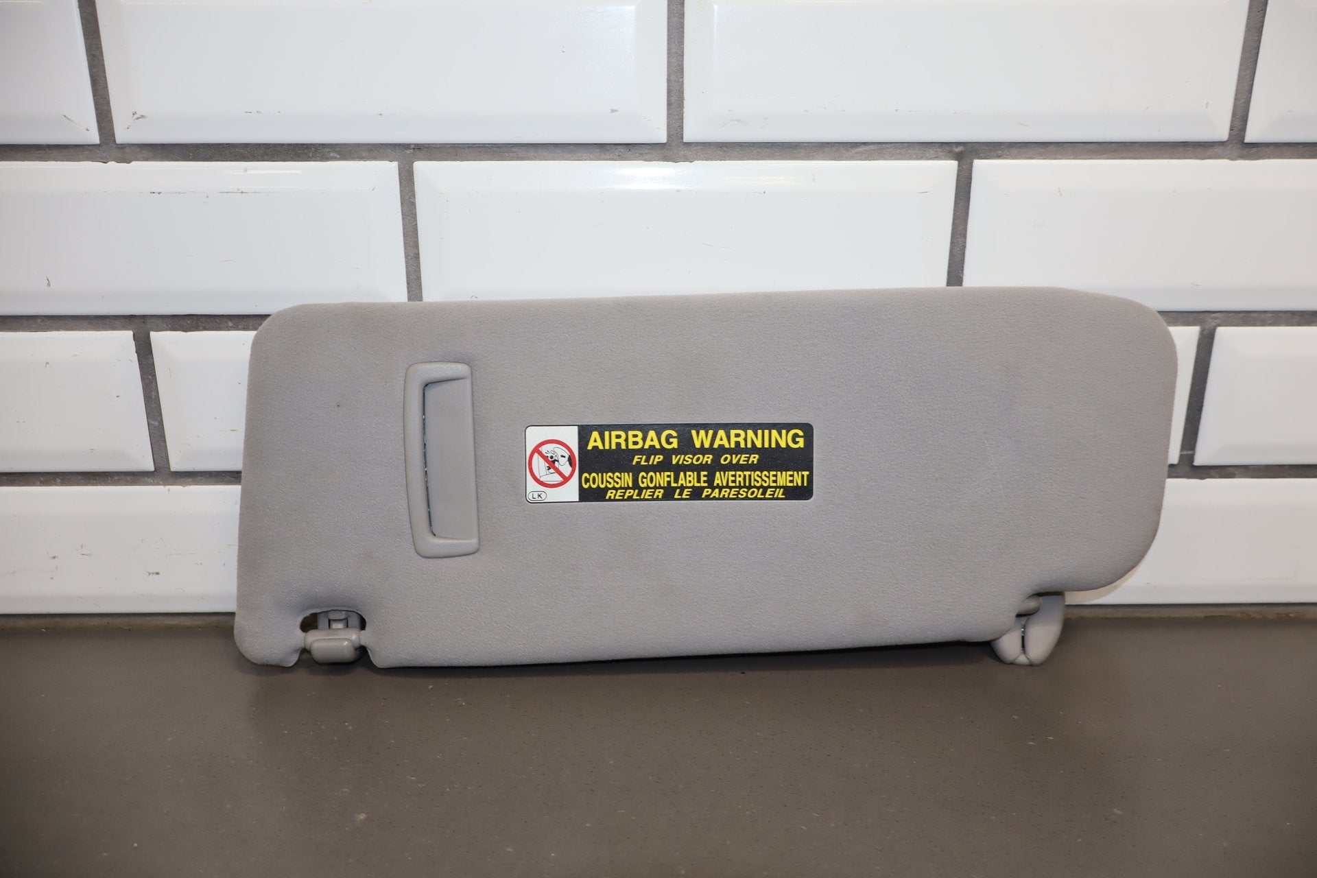 2006 Lexus LS430 Sun Visor Pair Left/Right Ash 10