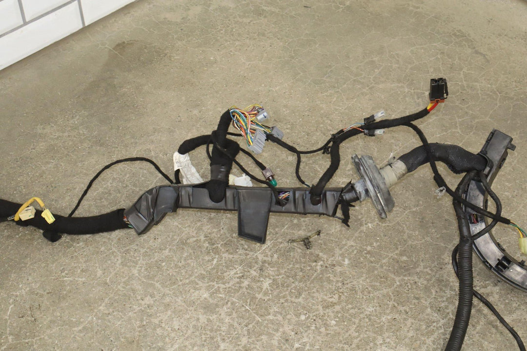 2006 Pontiac GTO Cabin Fuse Relay Junction Box W/Engine Bay Harness