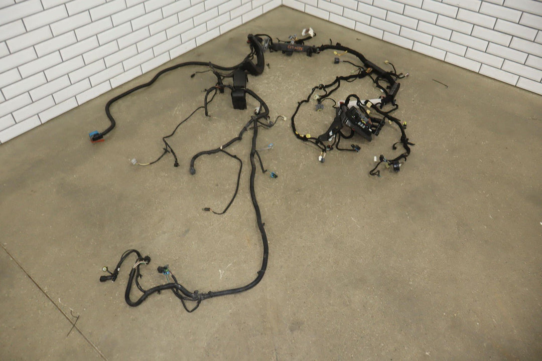 2006 Pontiac GTO Cabin Fuse Relay Junction Box W/Engine Bay Harness