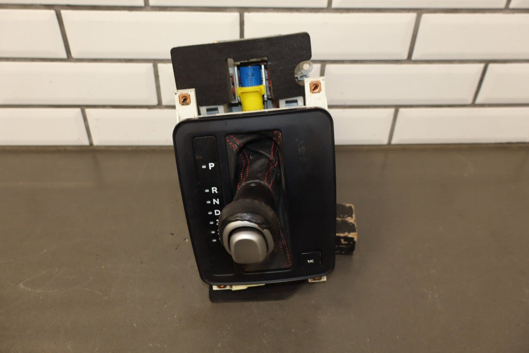 2006 Pontiac GTO Floor Shifter W/Boot & Knob OEM