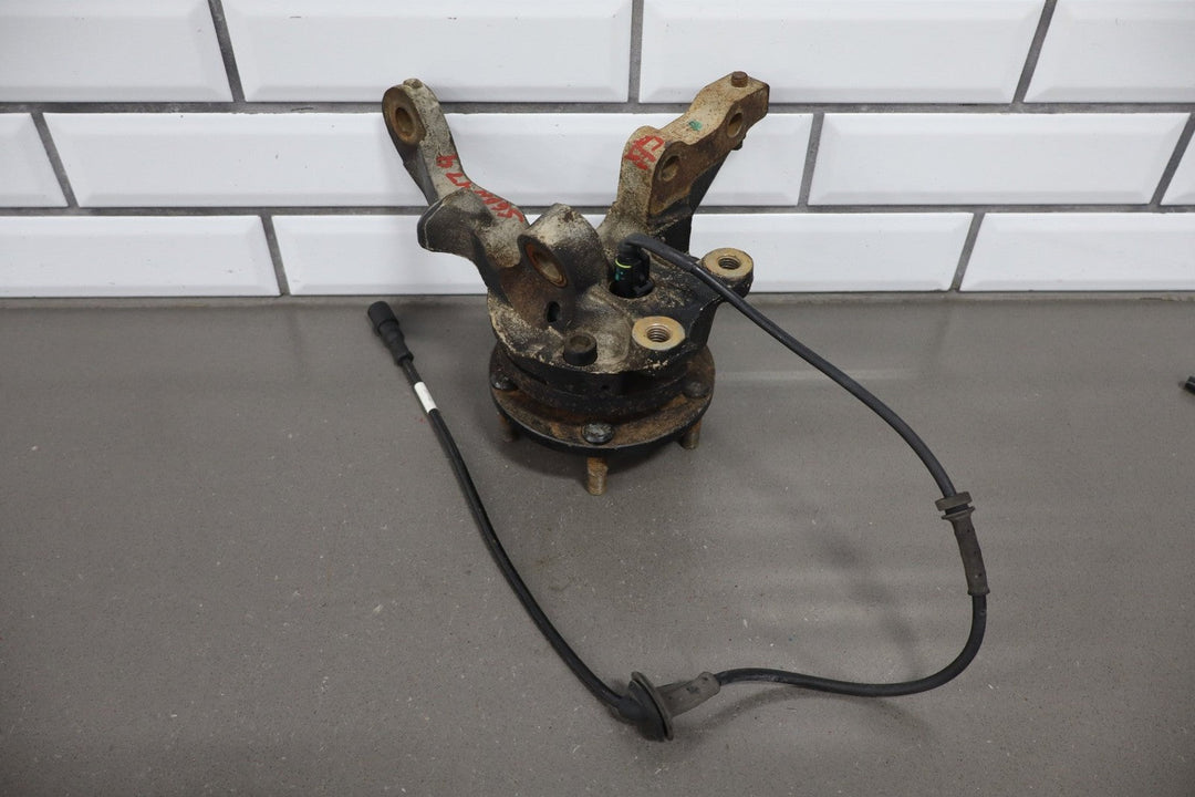 2006 Pontiac GTO Left Front Spindle