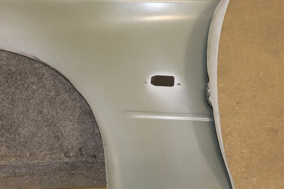 2006 Pontiac GTO Right Fender *Quicksliver 13*