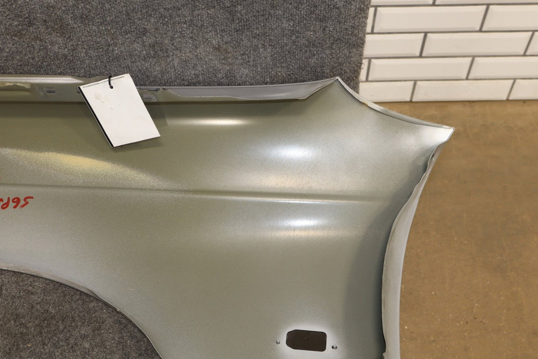 2006 Pontiac GTO Right Fender *Quicksliver 13*