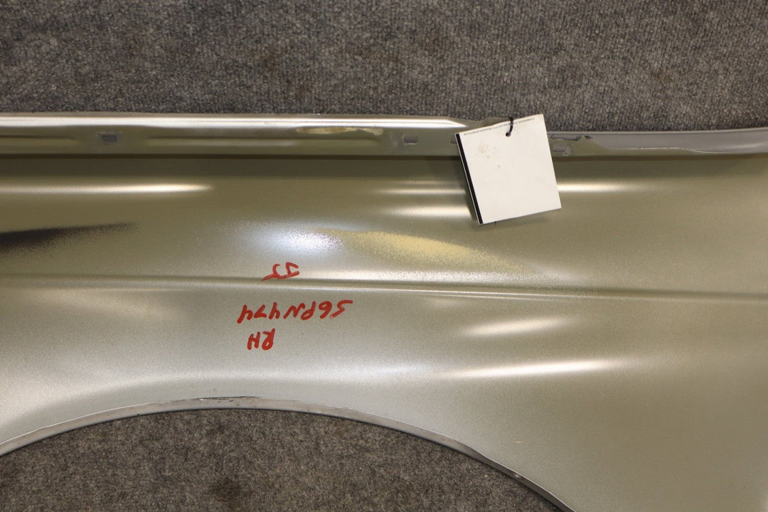 2006 Pontiac GTO Right Fender *Quicksliver 13*
