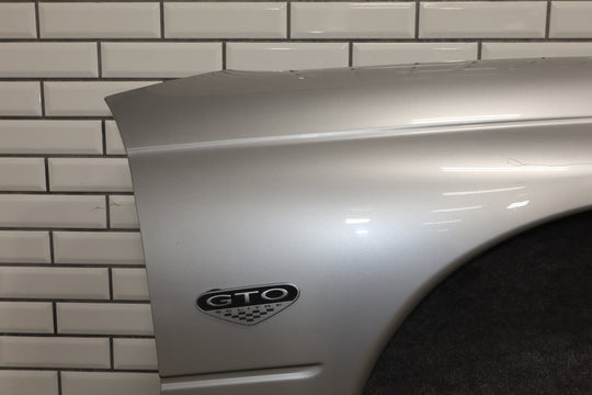 2006 Pontiac GTO Right Fender *Quicksliver 13*