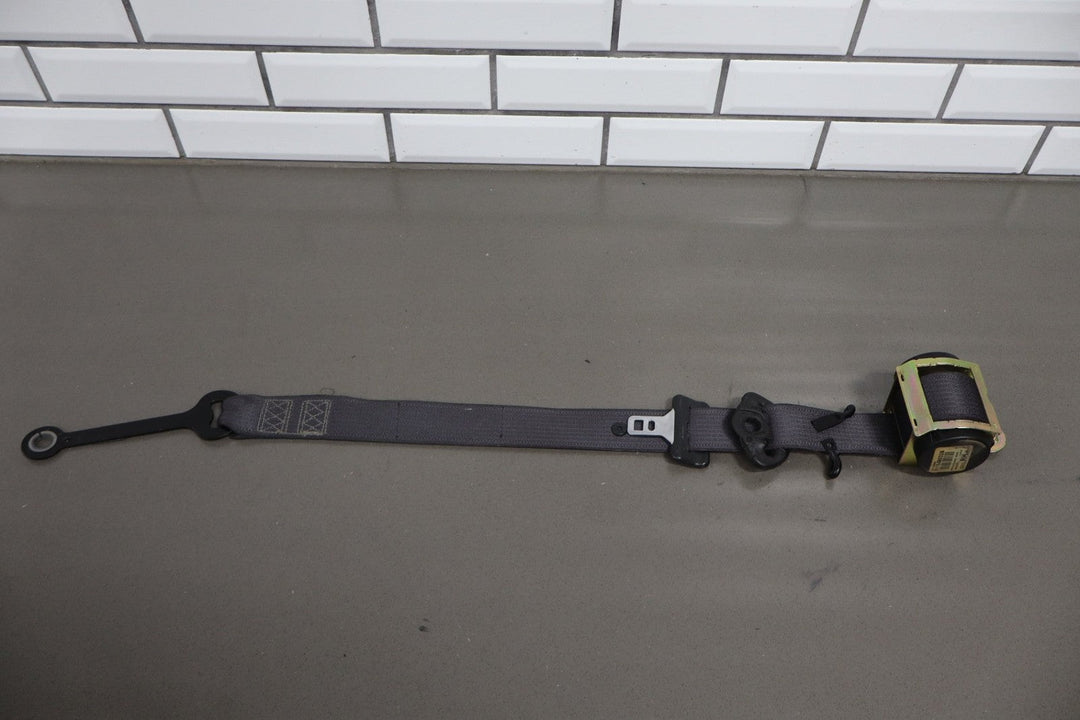 2006 Pontiac GTO Right Front Seat Belt Black 812