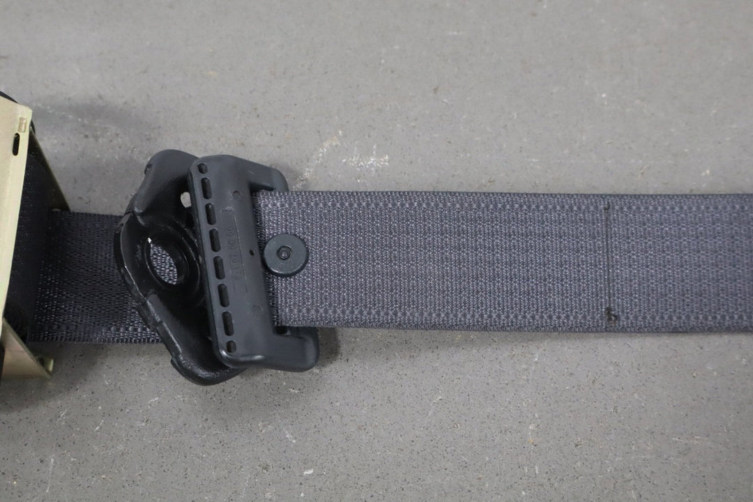 2006 Pontiac GTO Right Front Seat Belt Retractor OEM