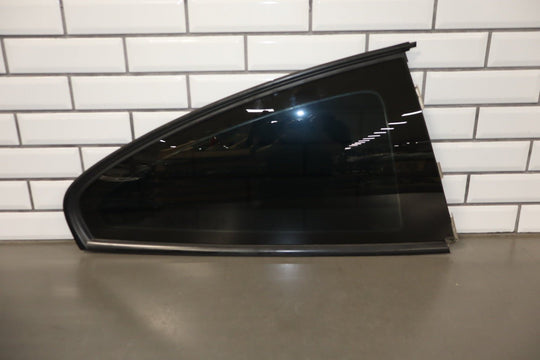 2006 Pontiac GTO Right Quarter Window 92209200