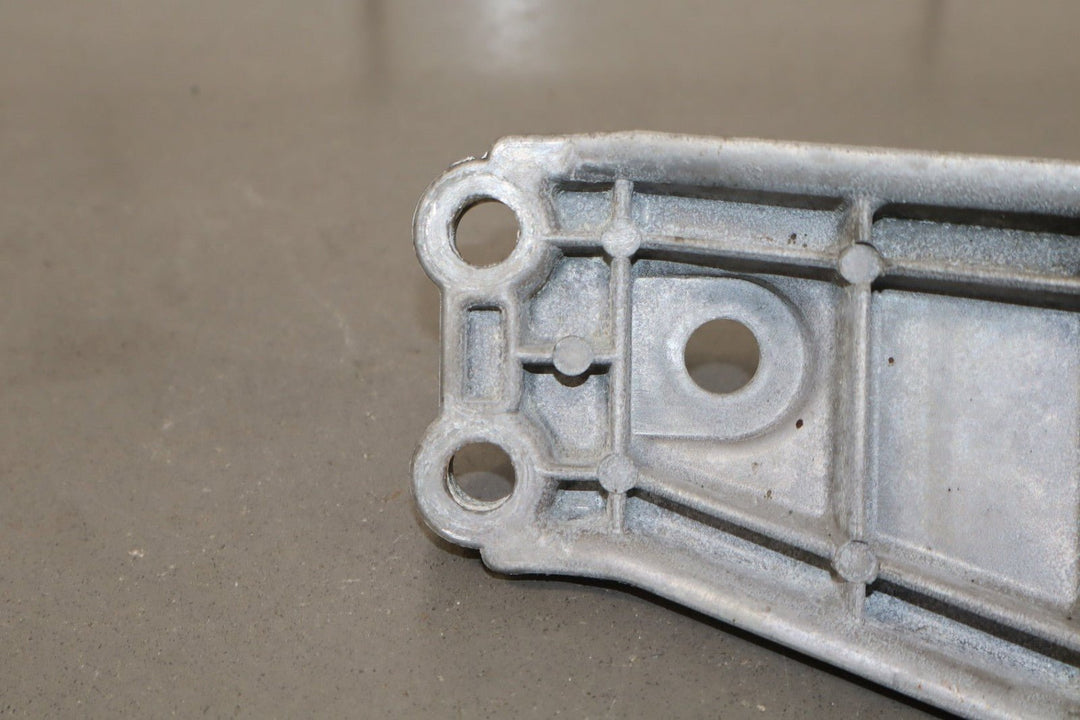 2006 Pontiac GTO Transmission Crossmember 92184737 OEM