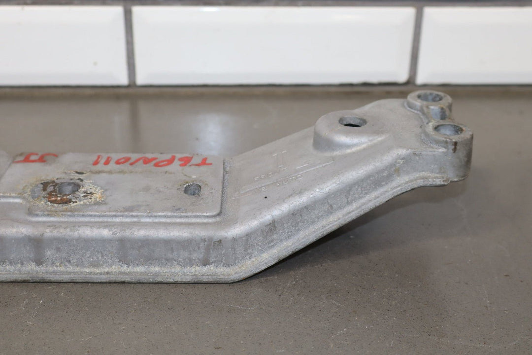 2006 Pontiac GTO Transmission Crossmember 92184737 OEM