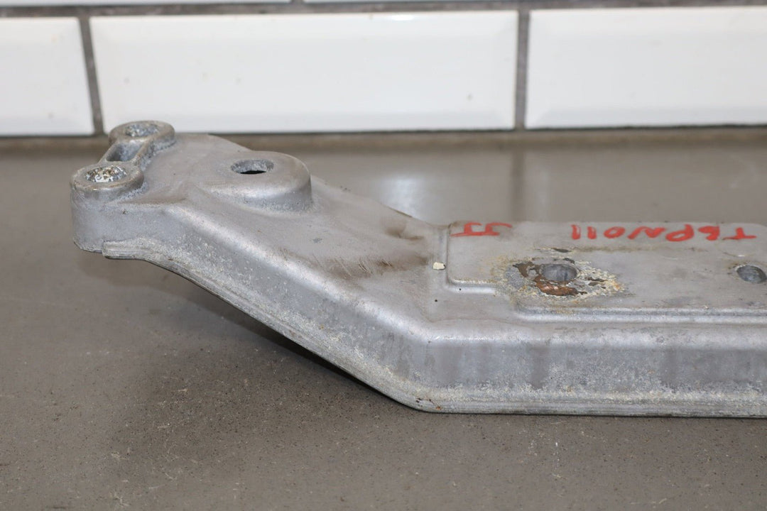 2006 Pontiac GTO Transmission Crossmember 92184737 OEM