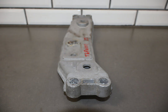 2006 Pontiac GTO Transmission Crossmember 92184737 OEM