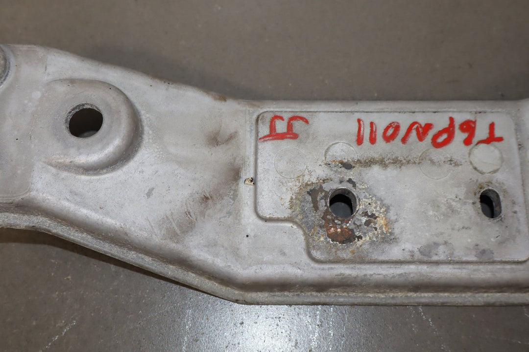 2006 Pontiac GTO Transmission Crossmember 92184737 OEM