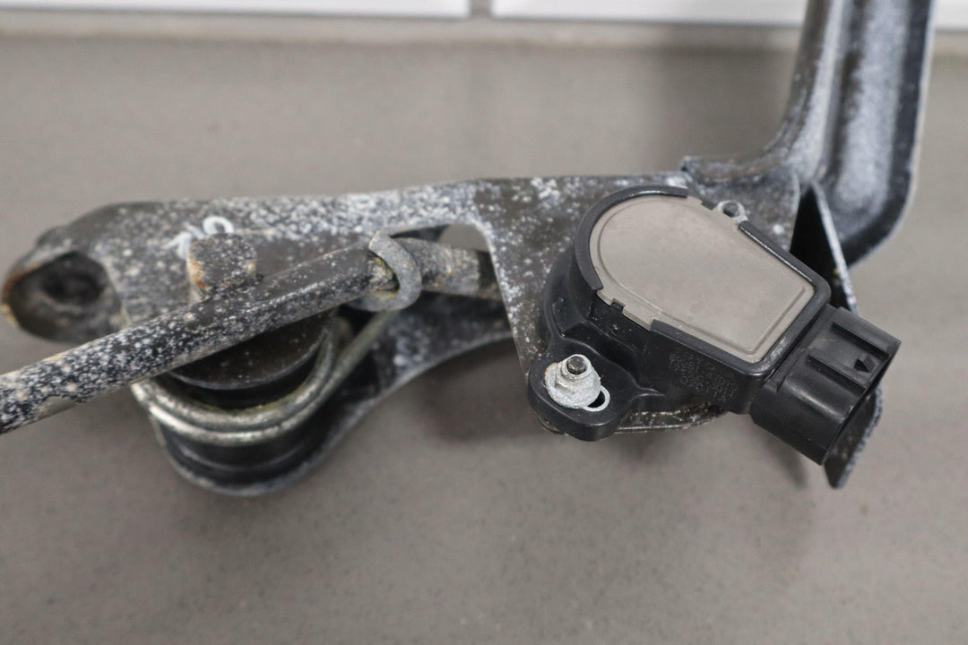 2006 Toyota Land Cruiser Electronic Throttle Pedal