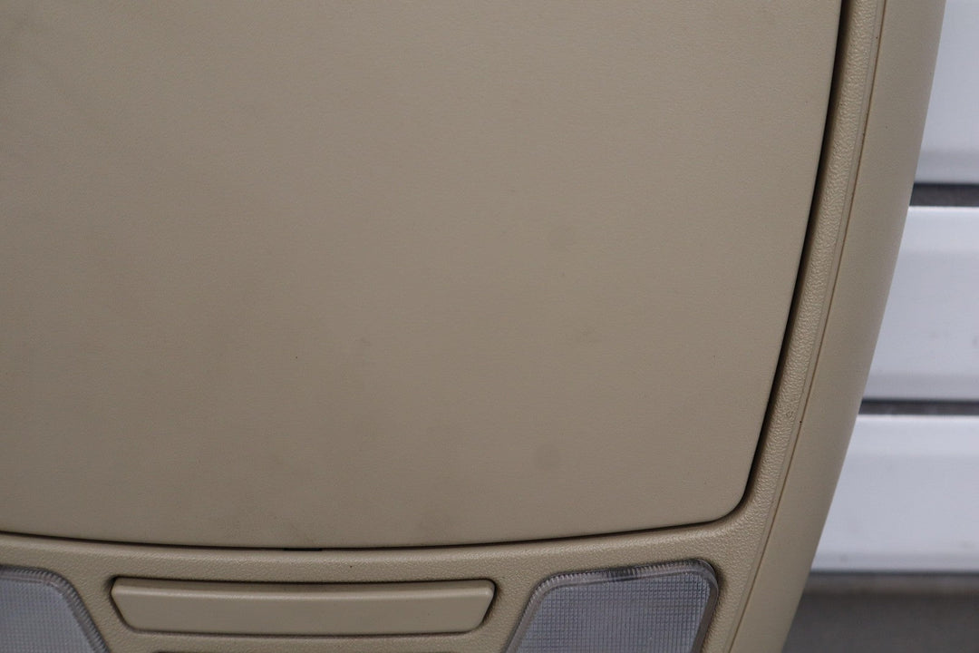 2006 Toyota Land Cruiser Overhead Mounted DVD Screen W/Dome Lights