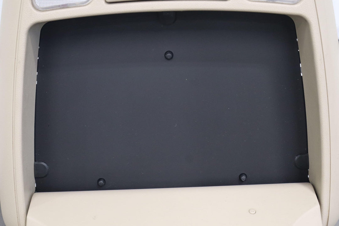 2006 Toyota Land Cruiser Overhead Mounted DVD Screen W/Dome Lights