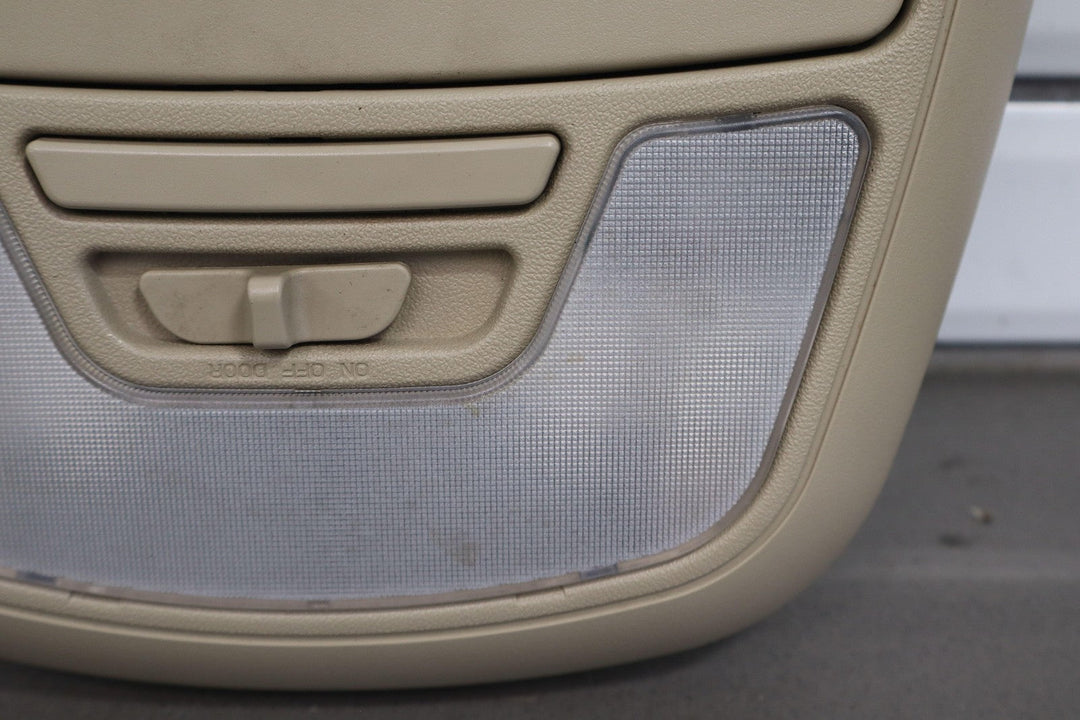 2006 Toyota Land Cruiser Overhead Mounted DVD Screen W/Dome Lights