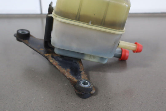 2006 Toyota Land Cruiser Power Steering Reservoir W/Cap & Bracket