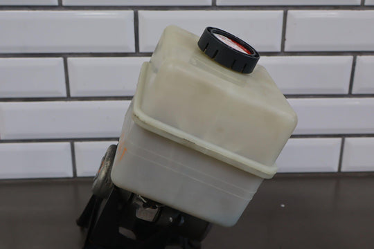 2006 Toyota LandCruiser / LX470 Hydraulic Suspension Pump W/Reservoir & Lid