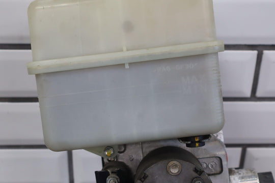 2006 Toyota LandCruiser / LX470 Hydraulic Suspension Pump W/Reservoir & Lid