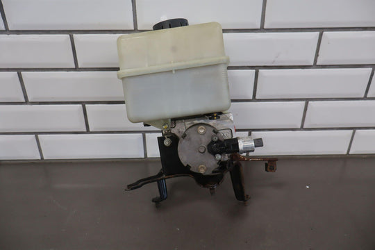 2006 Toyota LandCruiser / LX470 Hydraulic Suspension Pump W/Reservoir & Lid