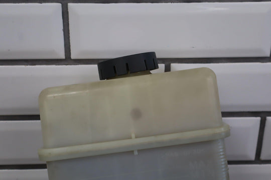 2006 Toyota LandCruiser / LX470 Hydraulic Suspension Pump W/Reservoir & Lid