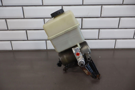 2006 Toyota LandCruiser / LX470 Hydraulic Suspension Pump W/Reservoir & Lid
